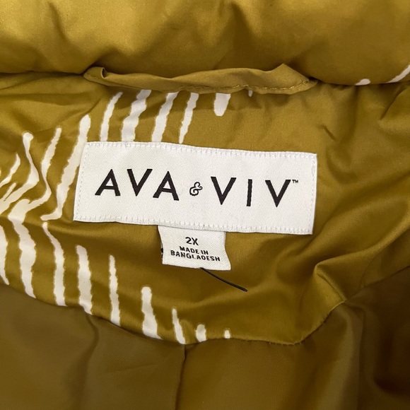 NEW AVA & VIV GREEN DIAMOND LADIES SHORT PUFFER HOODIE JACKET SIZE 2X - Picture 10 of 11